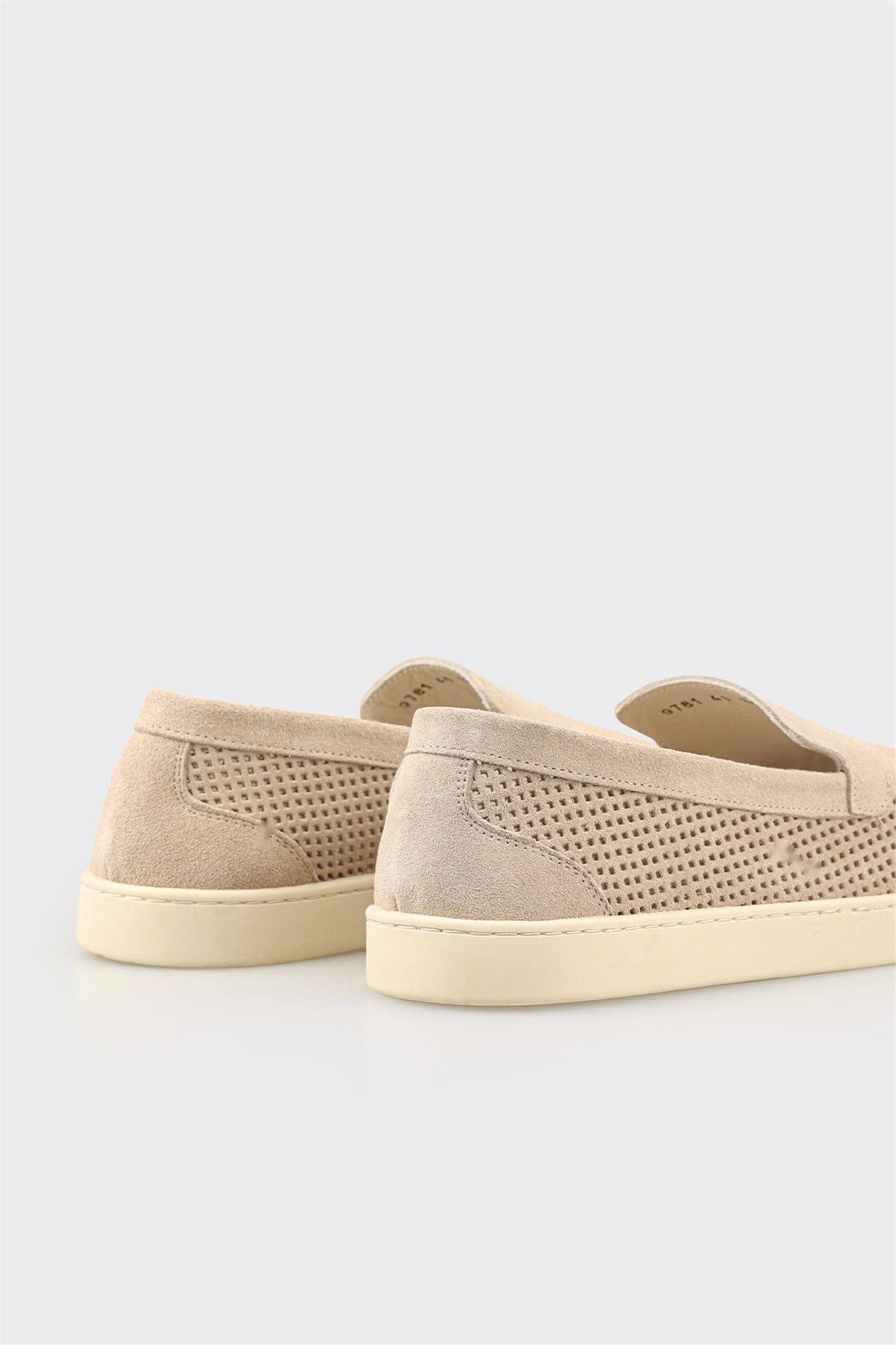 Beige Leather Men's Casual Shoe