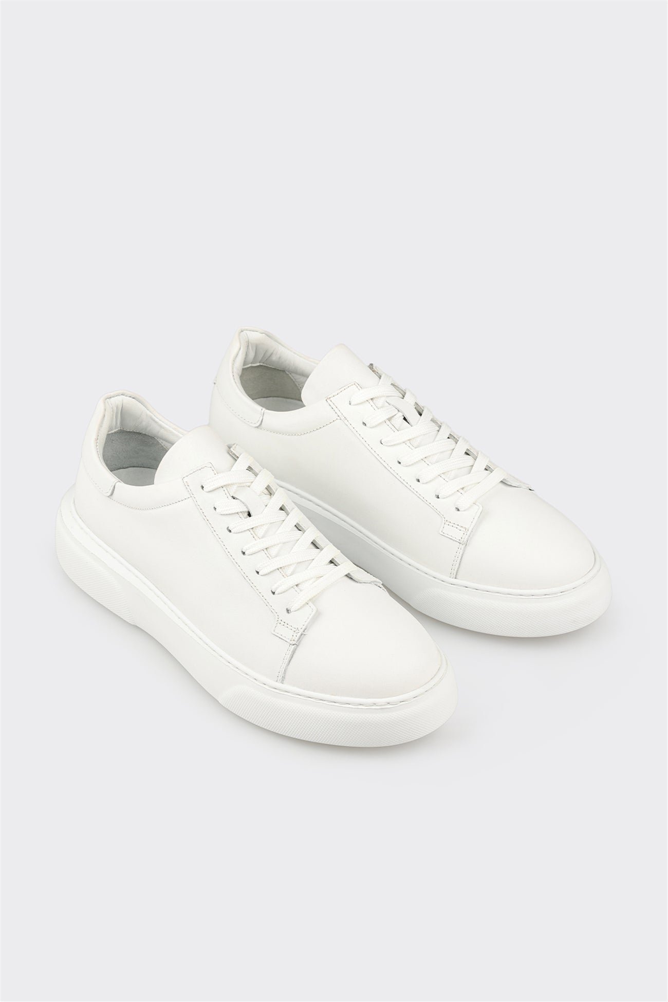 White Leather Men's Casual Shoe