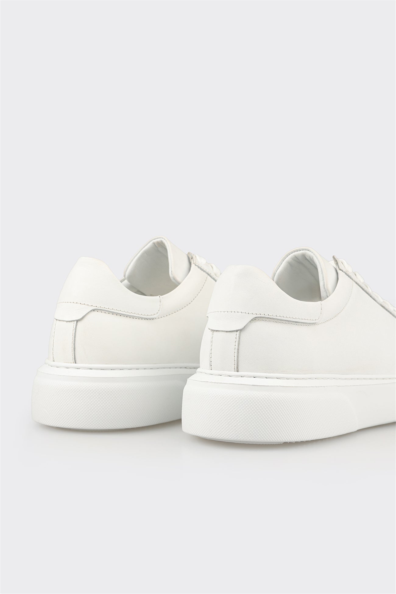 White Leather Men's Casual Shoe
