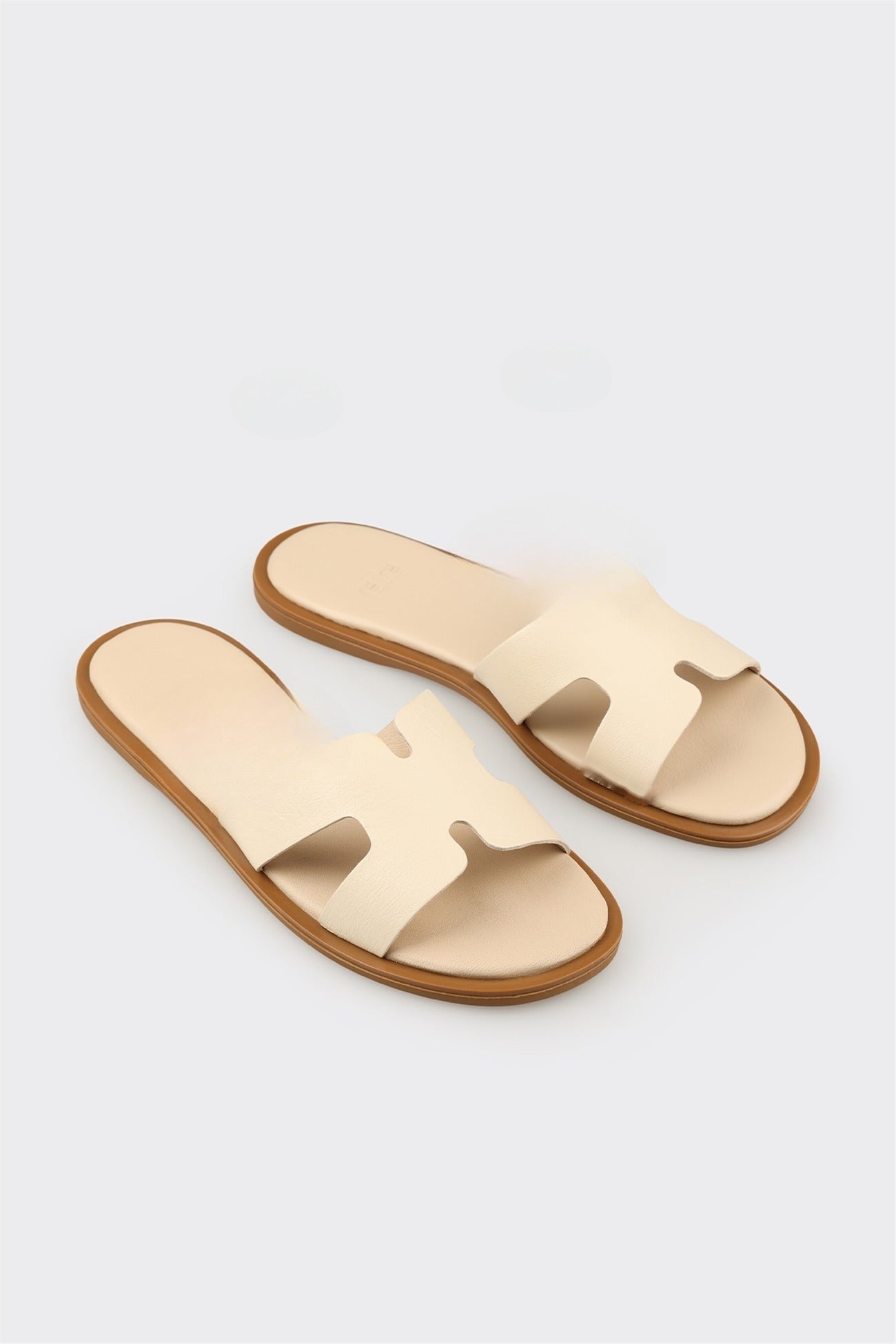 Ecru Leather Women's Flat Mule
