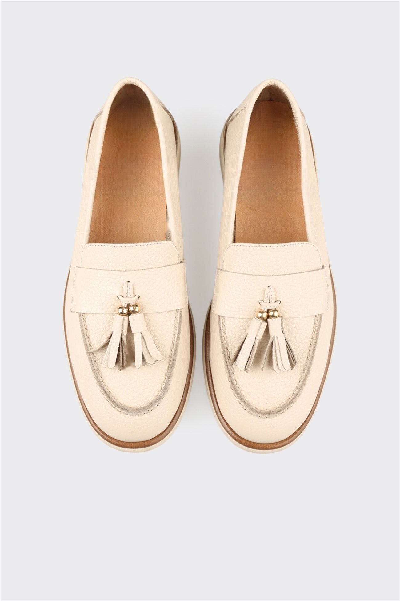 Ecru Leather Women's Casual Shoe