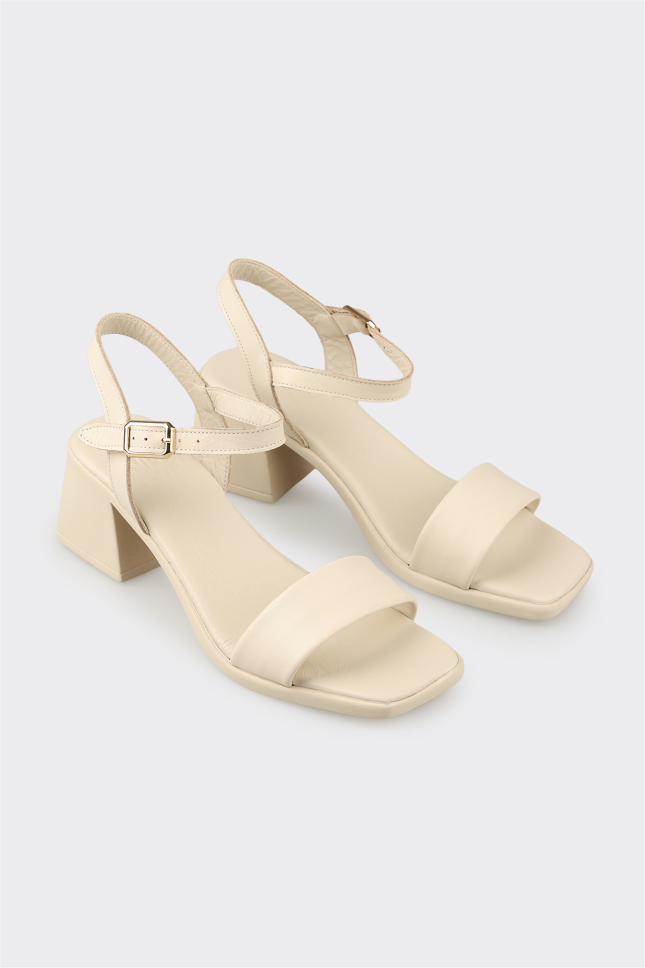 Ecru Leather Women's Heeled Sandal