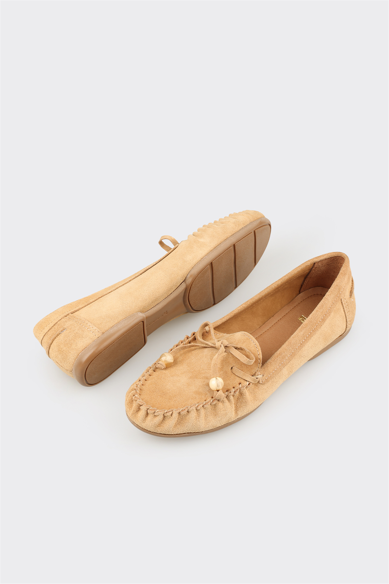 Natural Leather Women's Casual Shoe