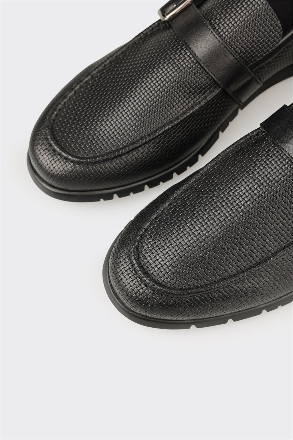 Black Leather Men's Casual Shoe