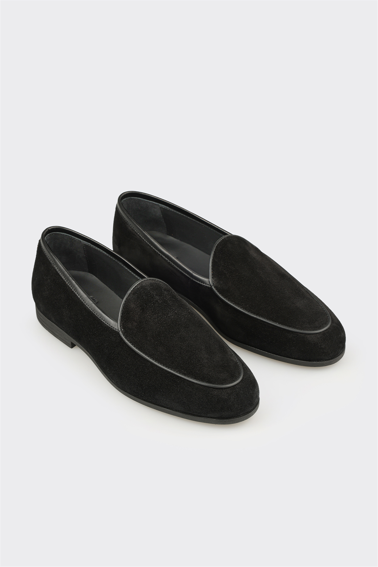 Black Leather Men's Casual Shoe