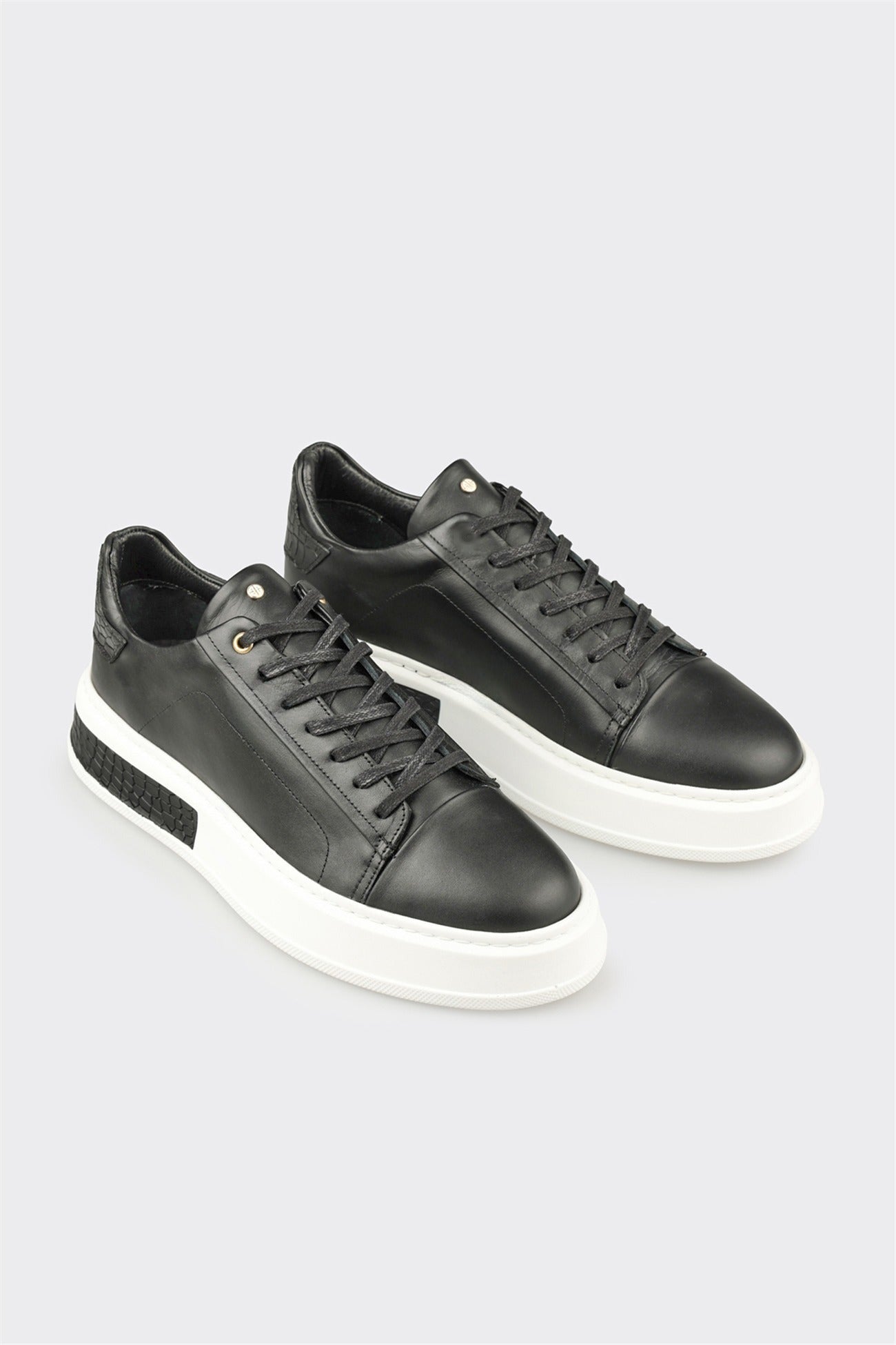 Black Leather Men's Sneaker