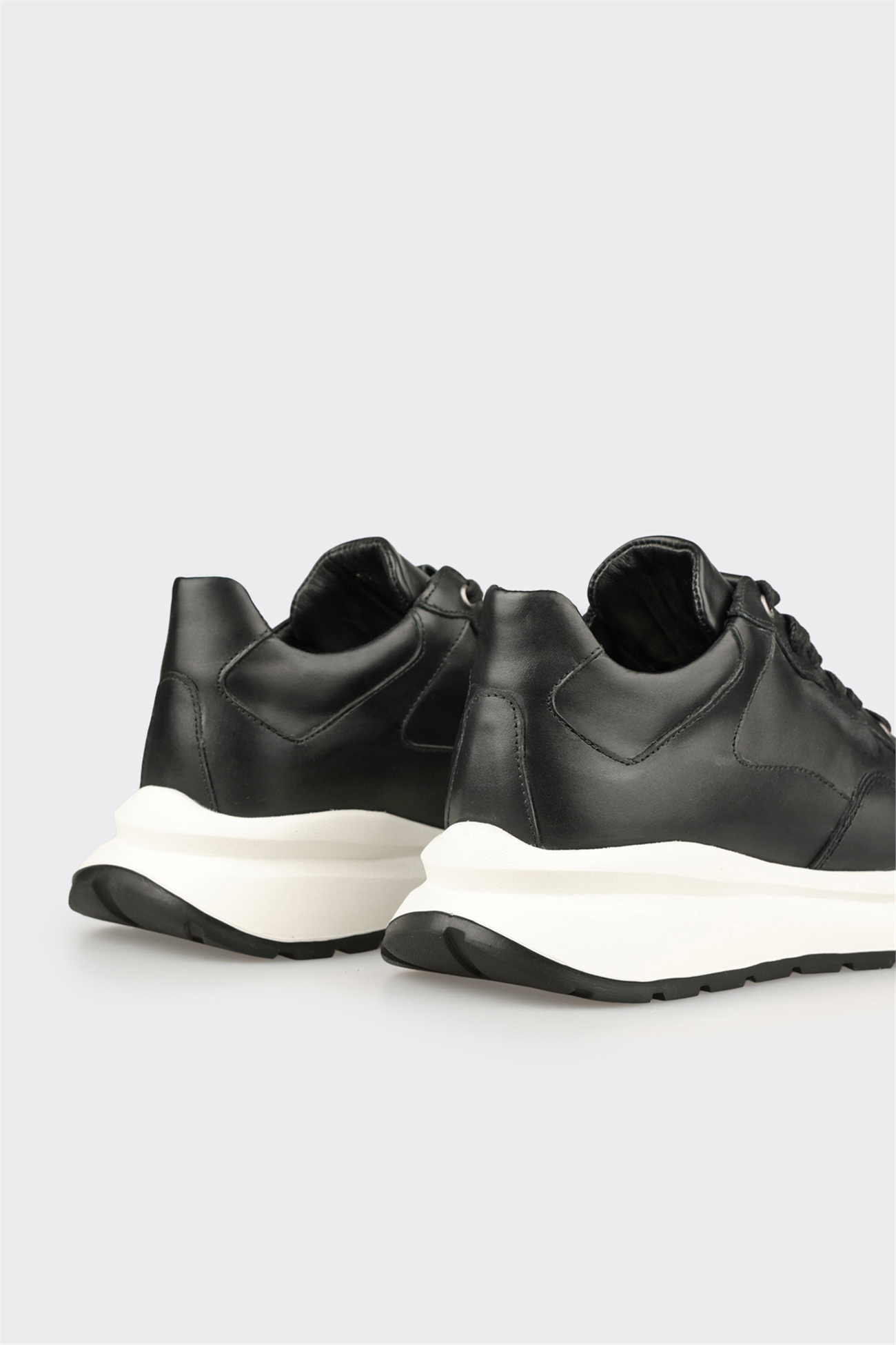 Black Leather Men's Sneaker