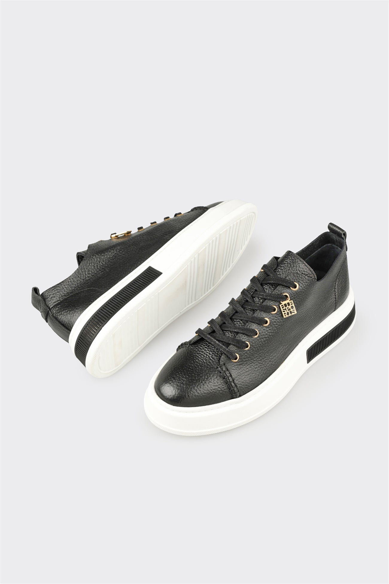 Black Leather Men's Sneaker