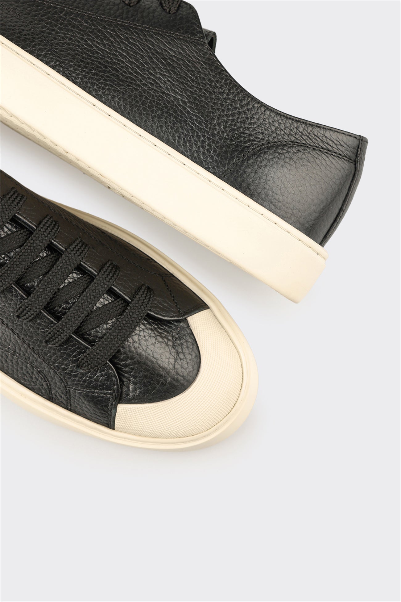 Black Leather Men's Sneaker