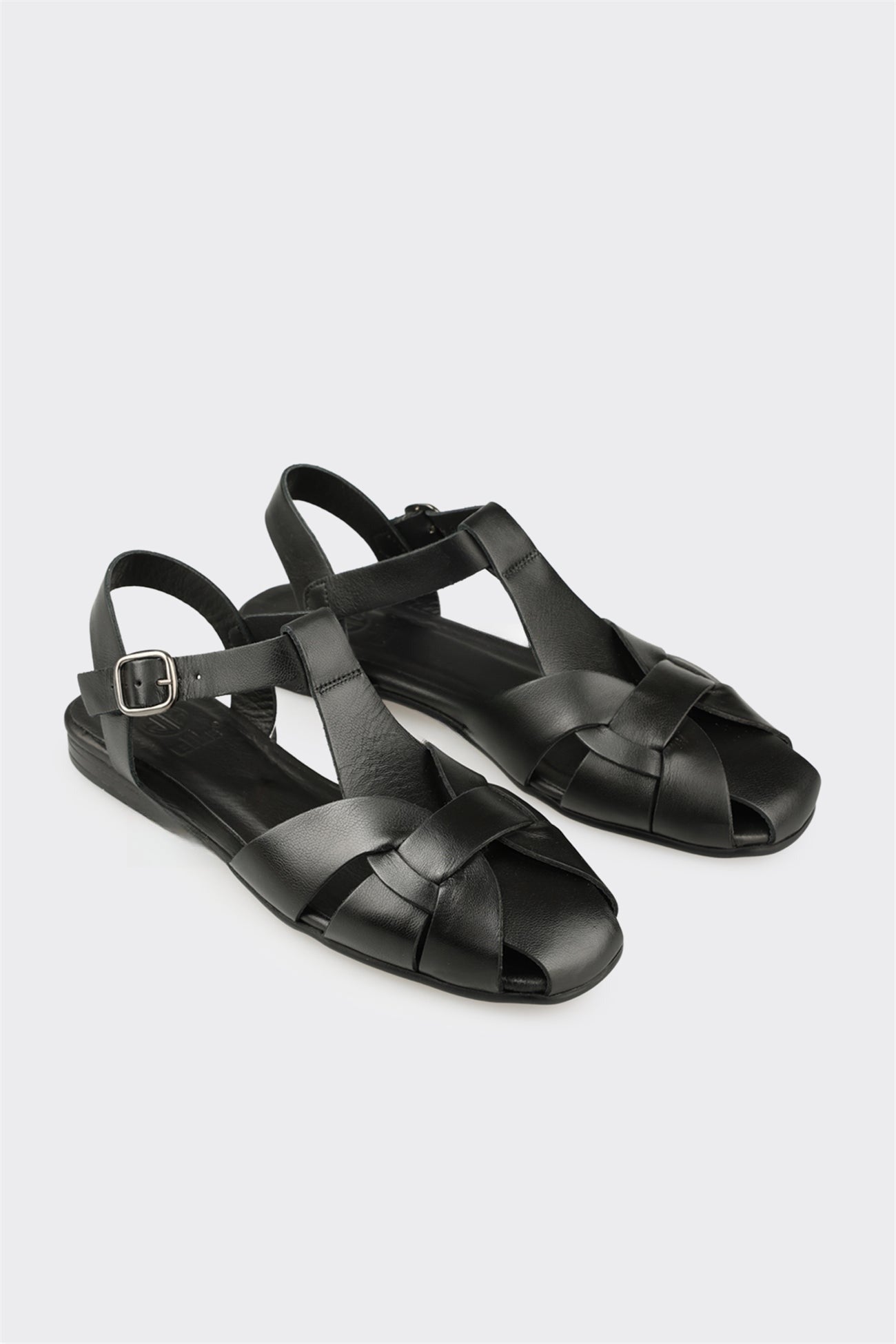 Black Leather Women's Casual Shoe