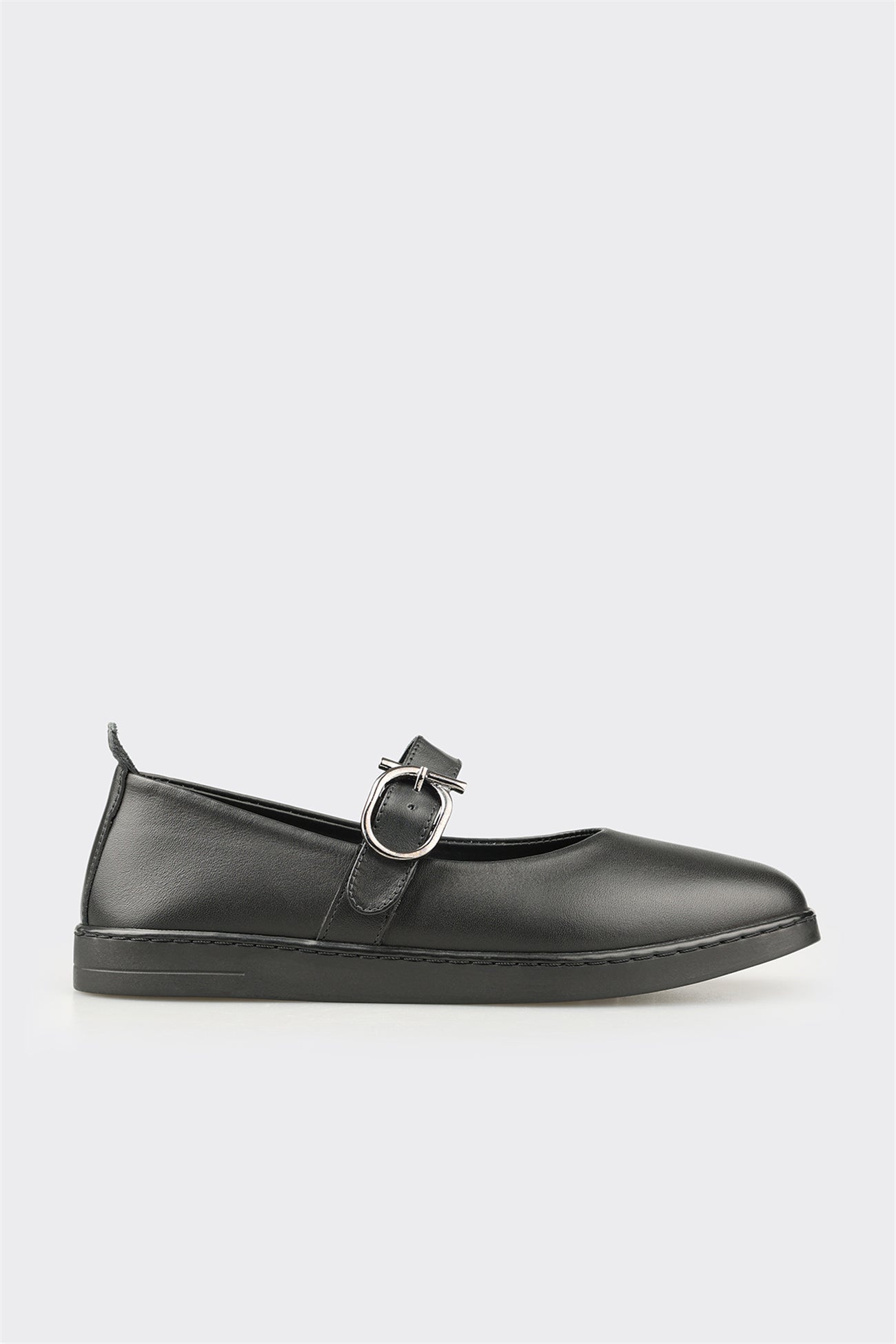 Black Leather Women's Casual Shoe