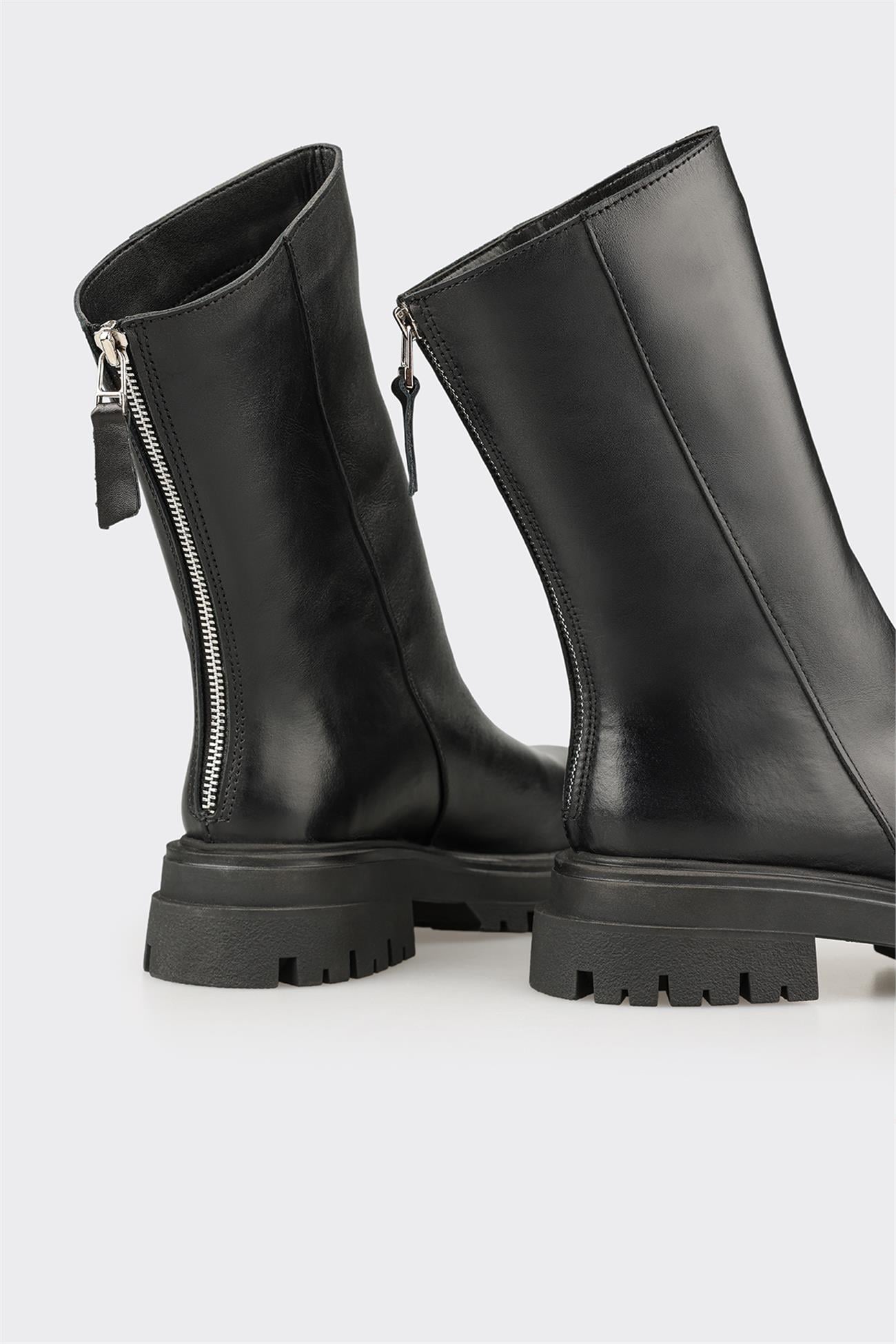 Black Leather Women's Casual Boot