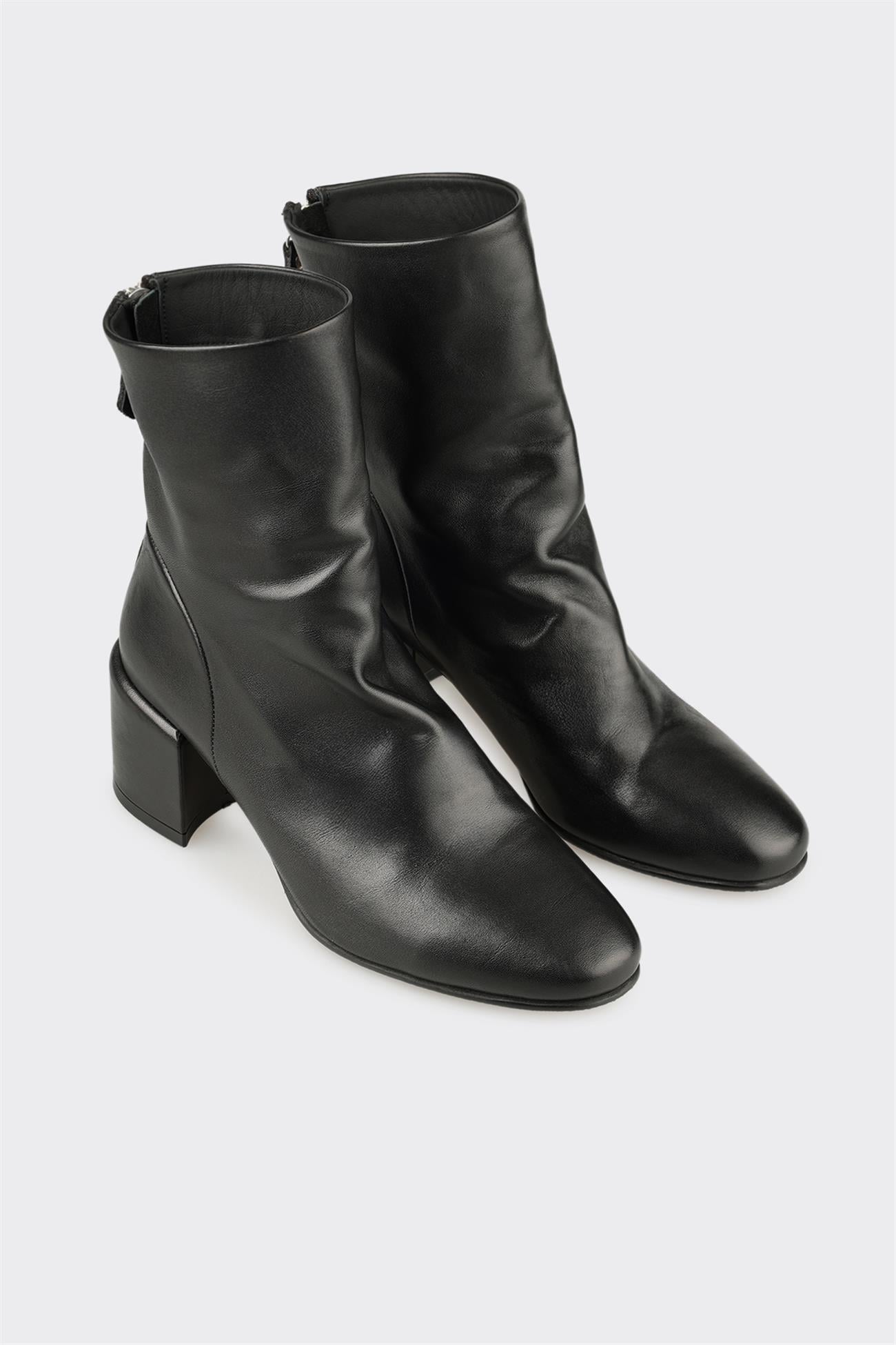 Black Leather Women's Classic Boot