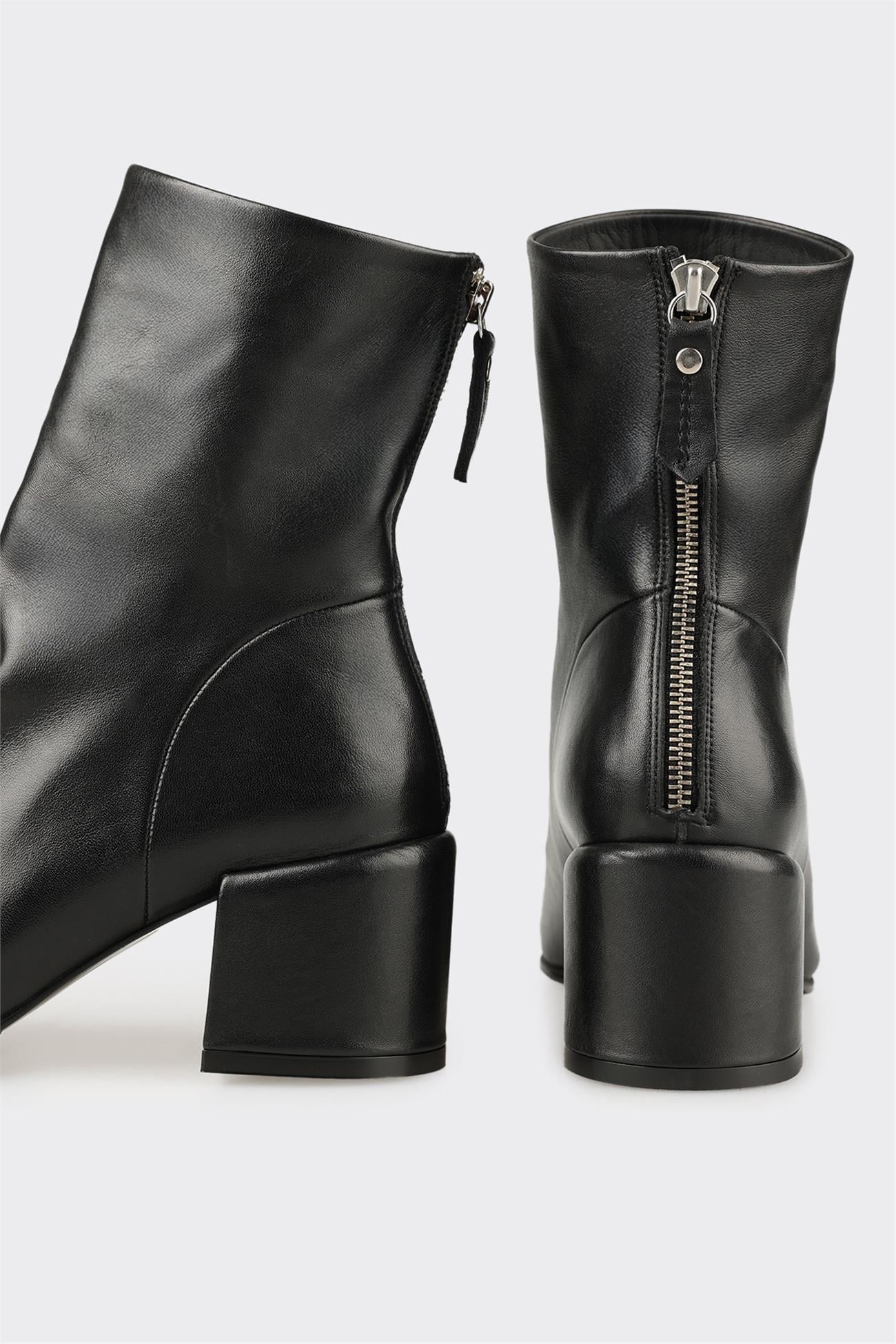 Black Leather Women's Classic Boot