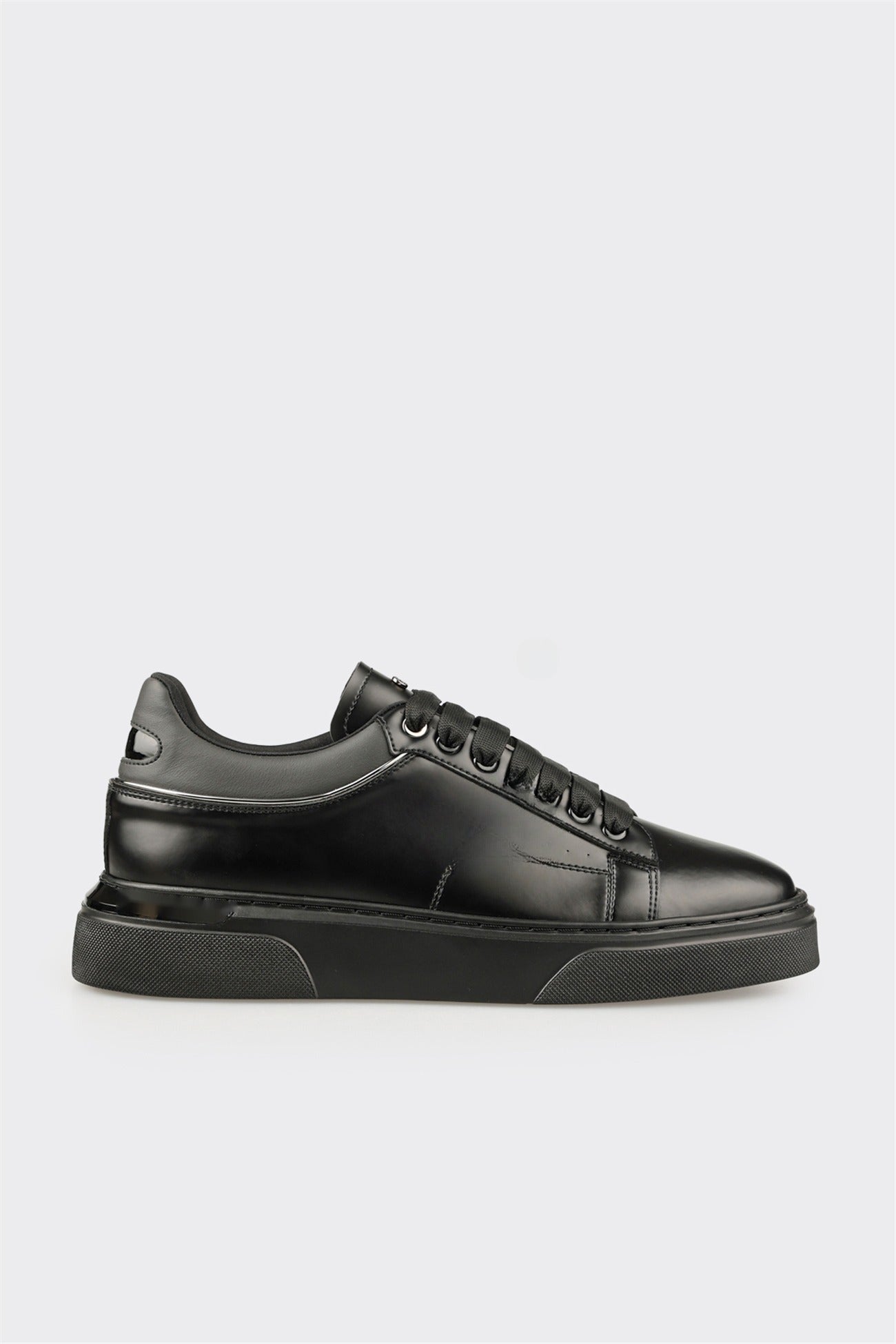 Black Men's Sneaker