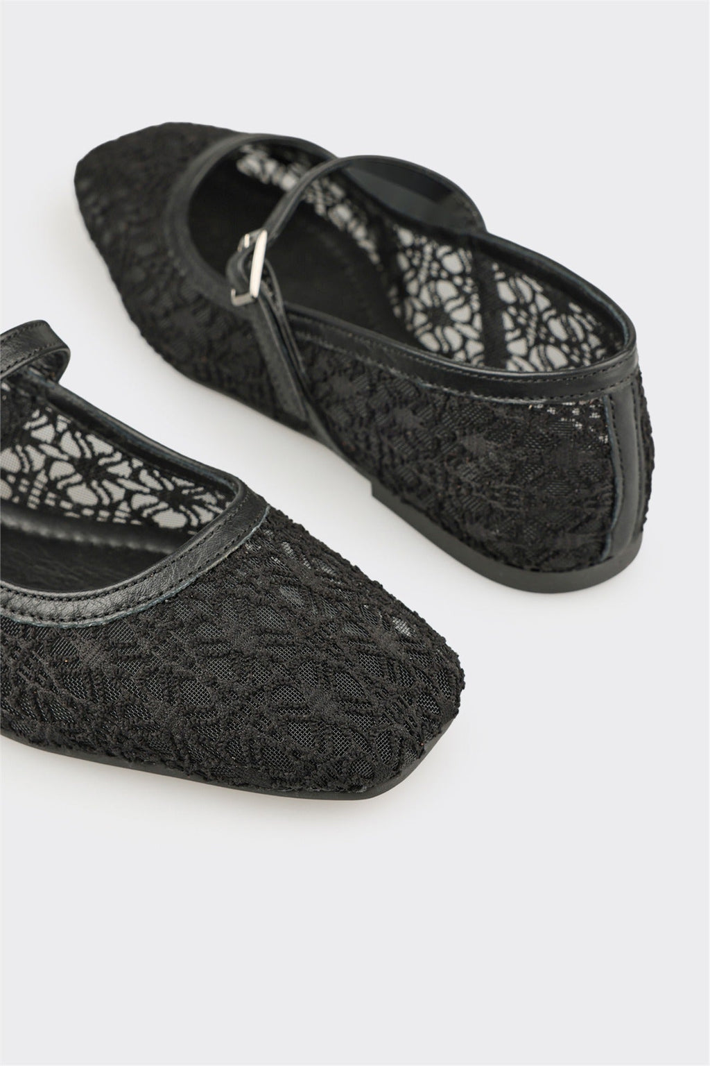 Black Women's Casual Shoe