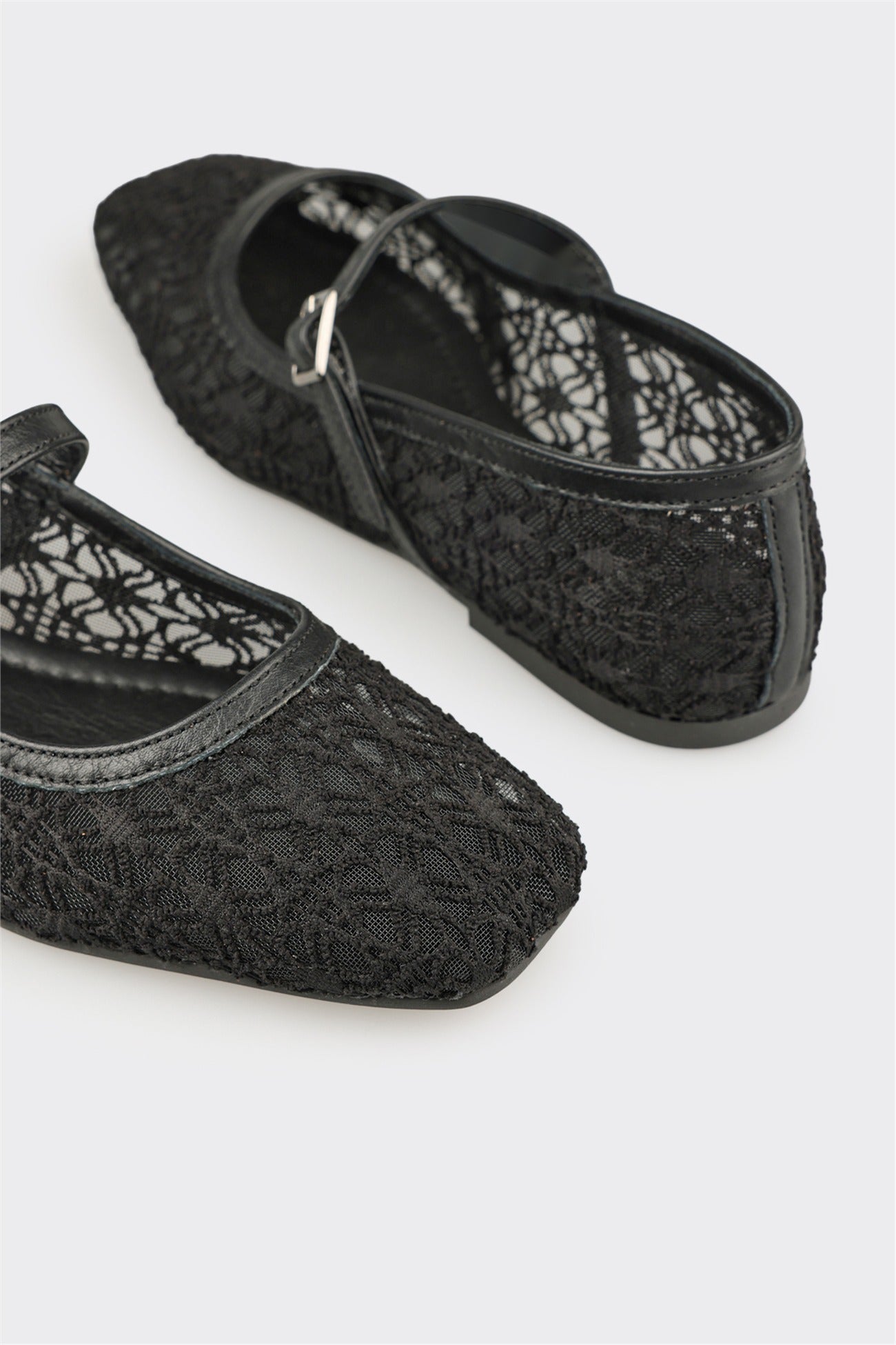 Black Women's Casual Shoe
