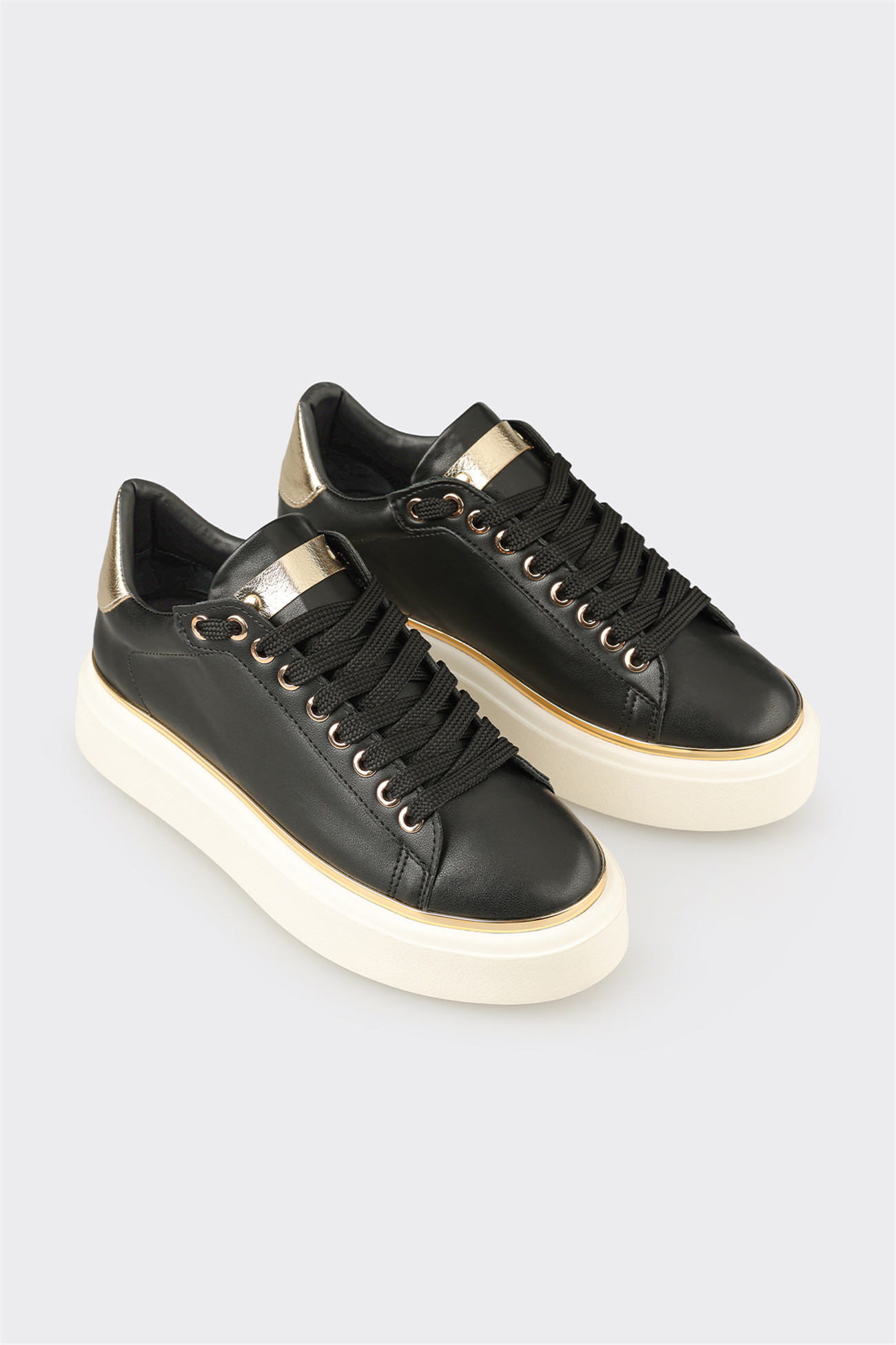 Black Women's Sneaker